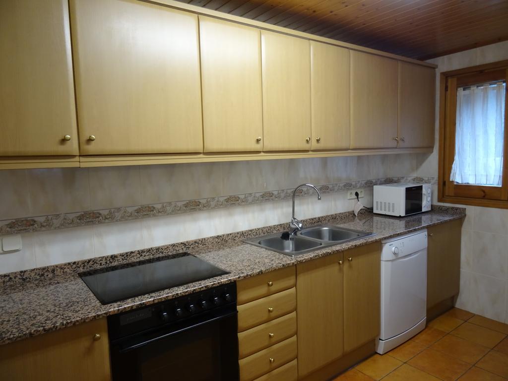 Apartaments La Canal Alins 外观 照片