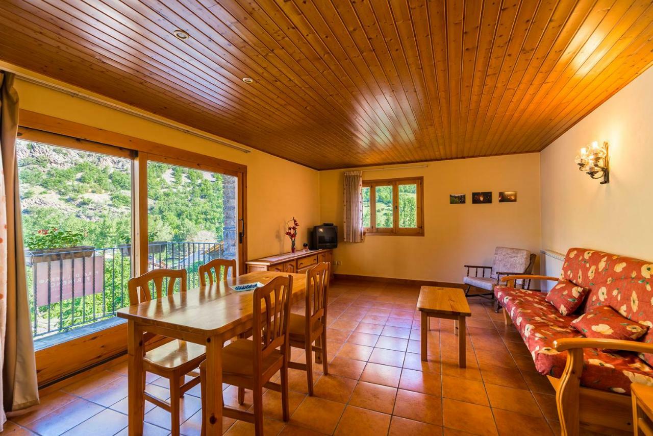 Apartaments La Canal Alins 外观 照片